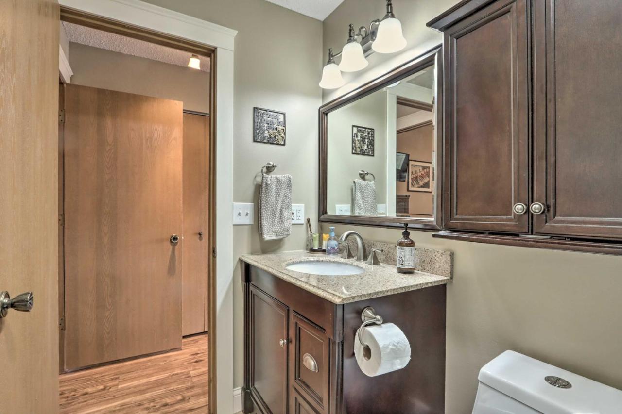 Osage Beach Condo With Lake Of The Ozarks Views Exterior photo